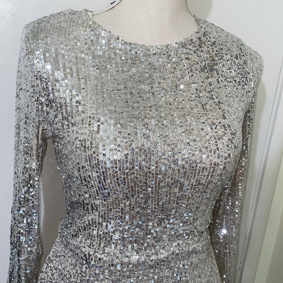 Sequin Skirt Set - Picture 2 of 3